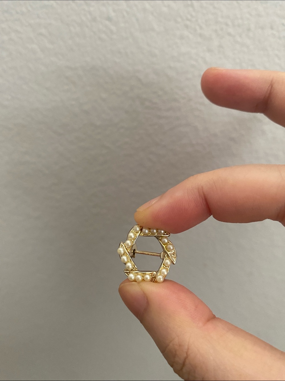 Gold Pearl Hexagon Brooch - Elegant Women’s Jewelry
